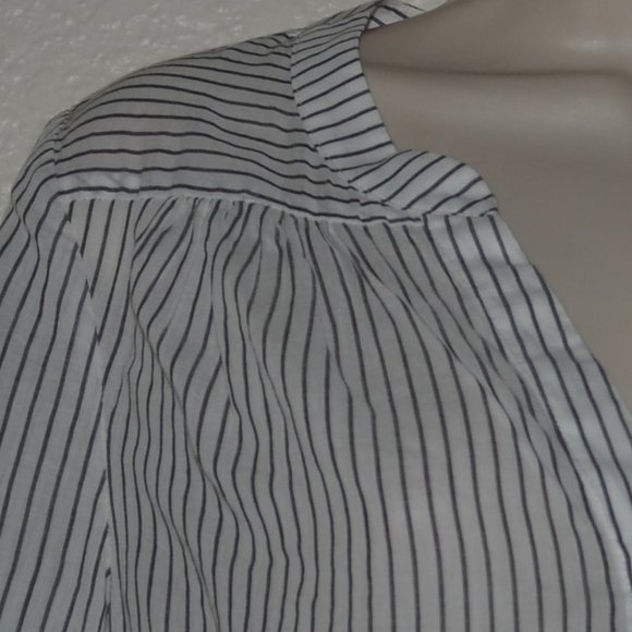 XS Joie Grey Striped White Azabeth Peasant Shirt - Picture 9 of 15